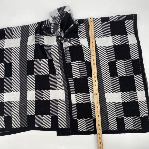 Chico's OS Black White Checks Knit Buckle Closure Poncho Shawl - Picture 3 of 6